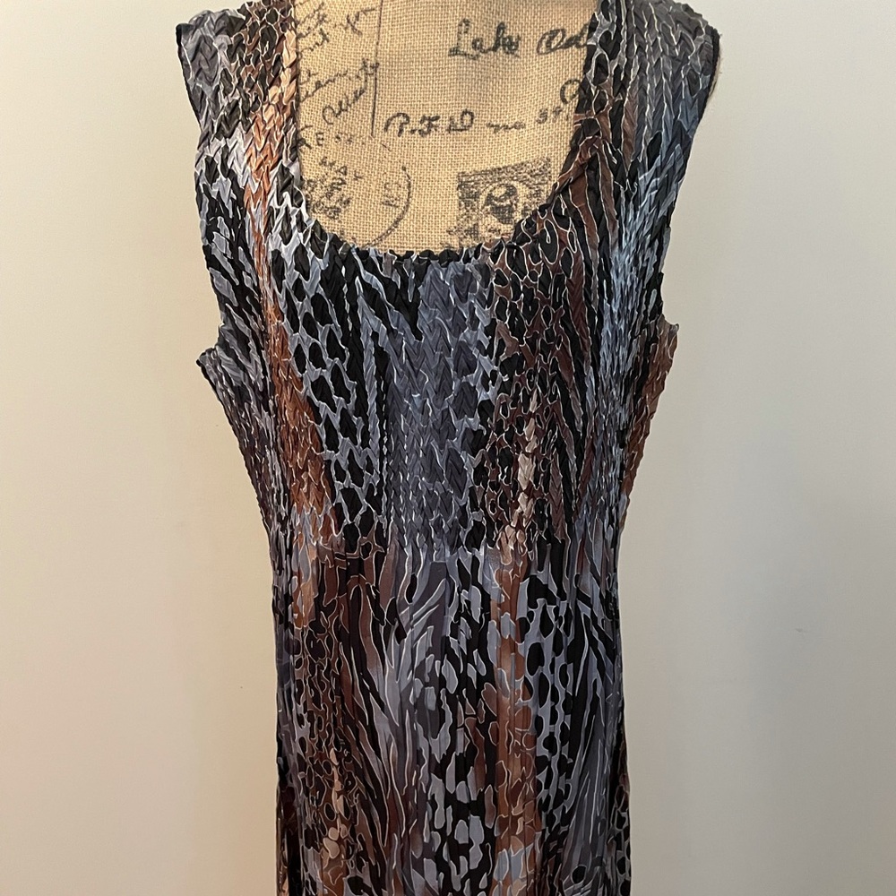 CAELIAN DRESS - Picture 2 of 7